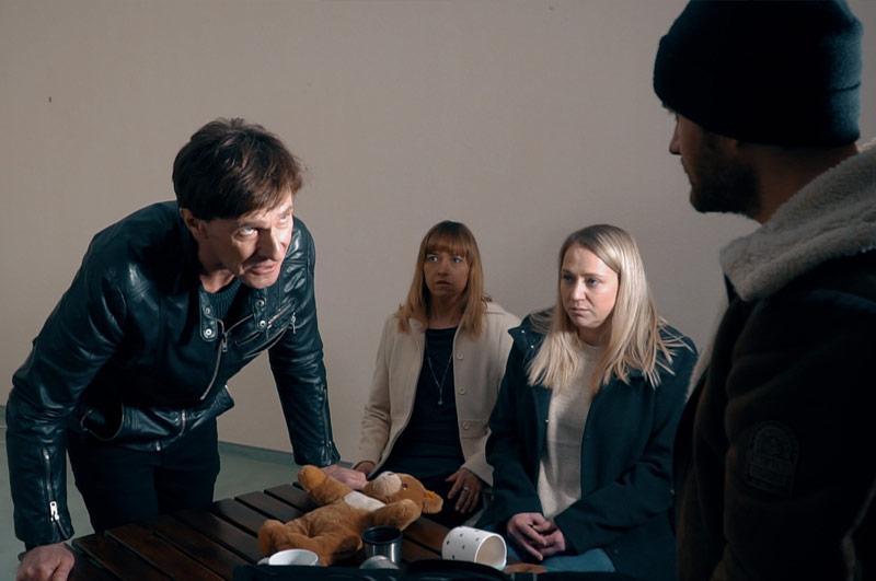 FOR SALE · written by Jan Bartels. Co-writer Sonja Welter, directed by Jan B. (c)2020